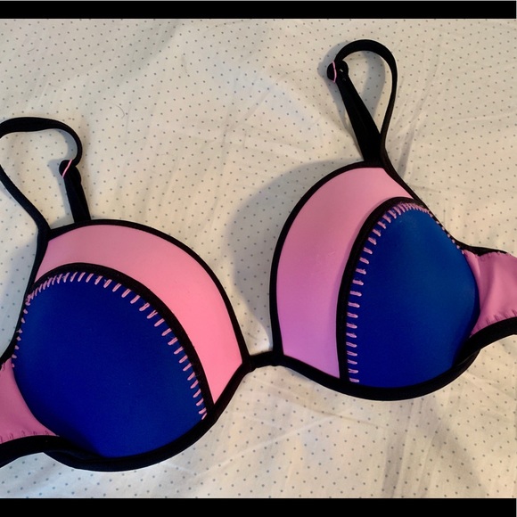 Victoria’s Secret Swim Top - Picture 2 of 2